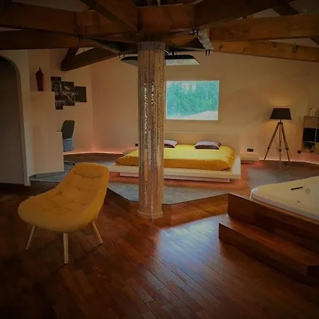 Maoni Villa *